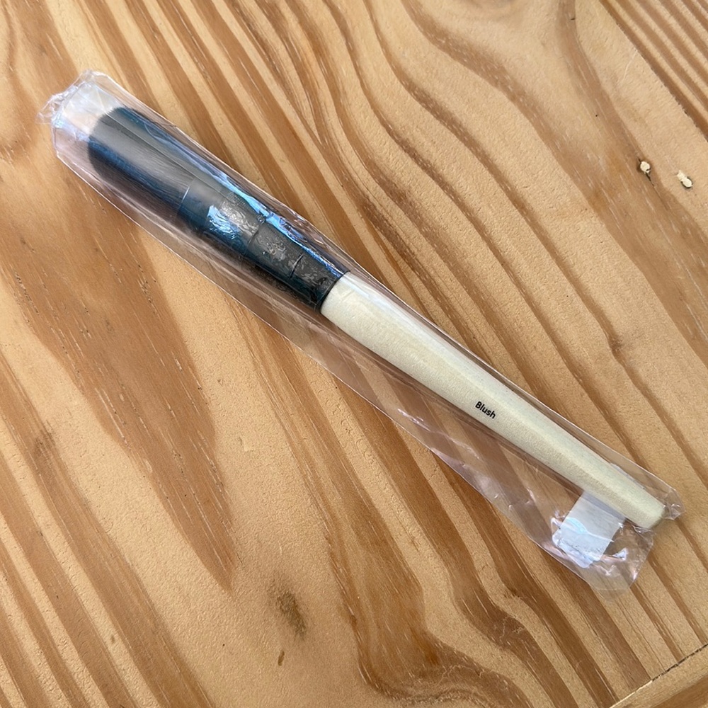 Bobbi Brown Blush Brush